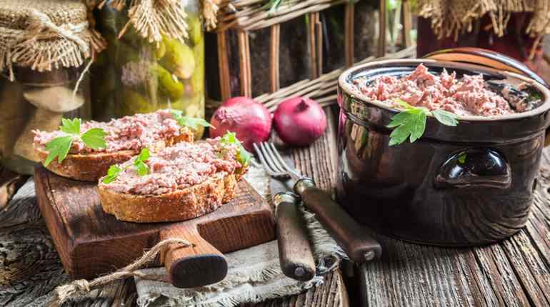 pastika-z-kachnich-jater